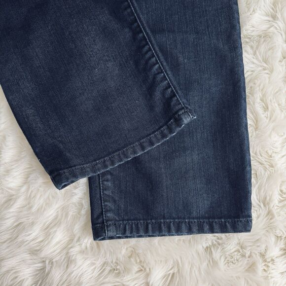 Chicos Ultimate Fit Slim Leg Straight Jeans 2.5 Short (35x28) Dark Blue Womens - Picture 7 of 8